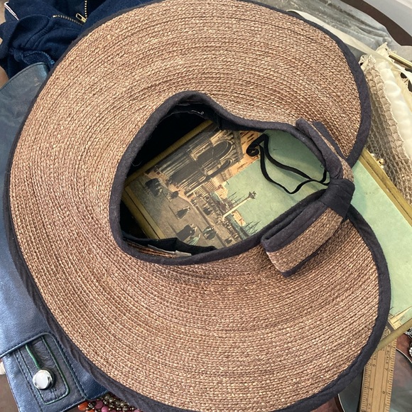 Madagascar Hat Company Packable Straw Visor Brown With Black Trim Sun Visor - Picture 7 of 12